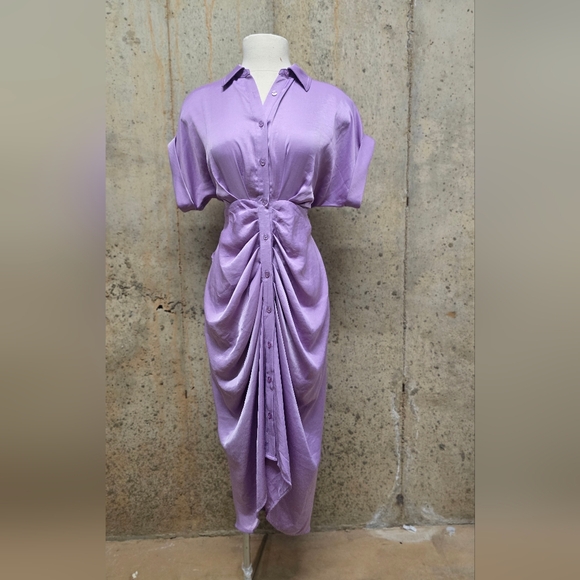 Steve Madden Dresses & Skirts - Steve Madden Lavender Midi Dress with Button Detail